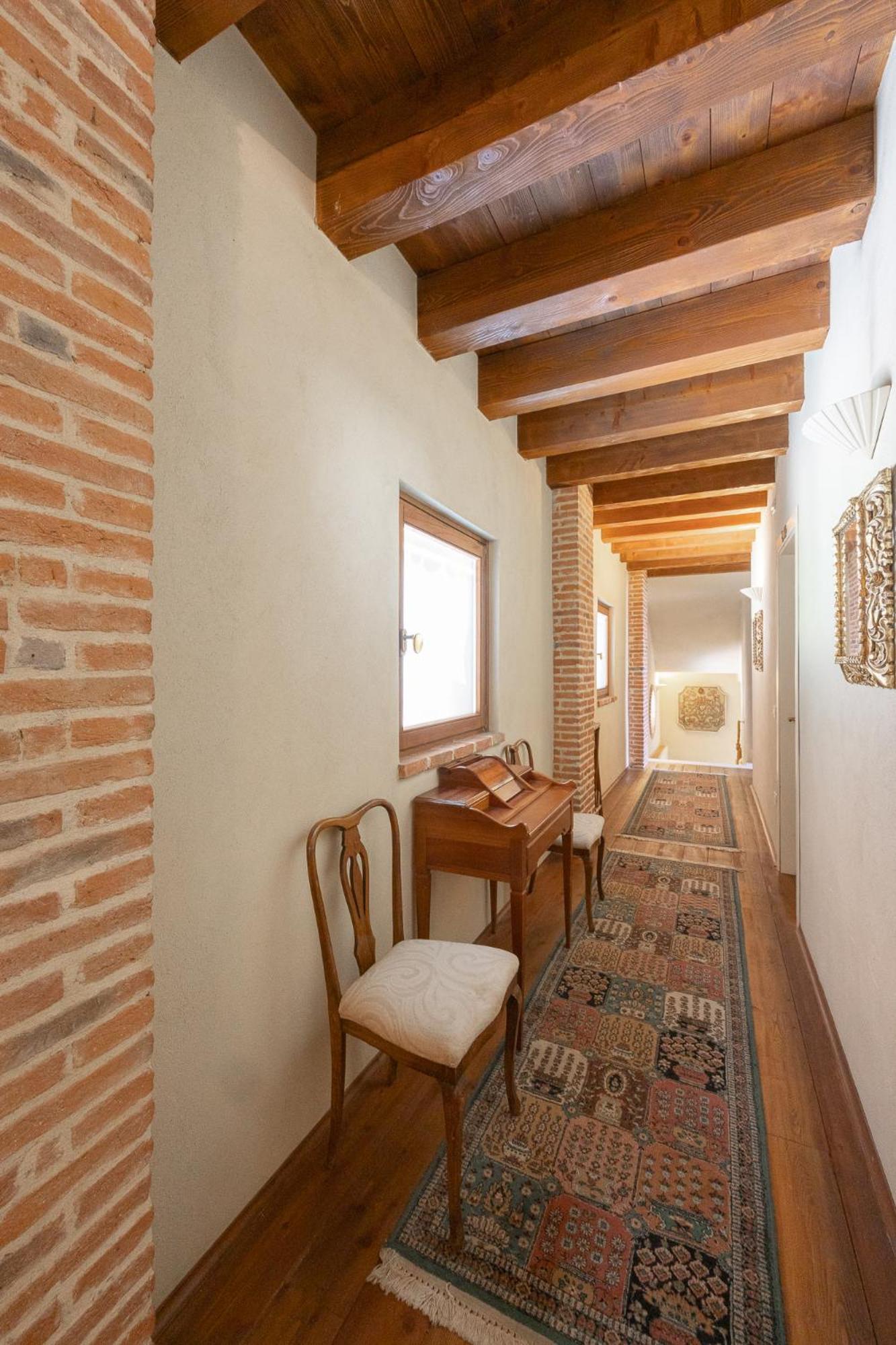 Locanda La Corte Dei Galli Carre Екстер'єр фото